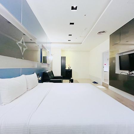 טאיפיי Walker Hotel - Sanchong מראה חיצוני תמונה