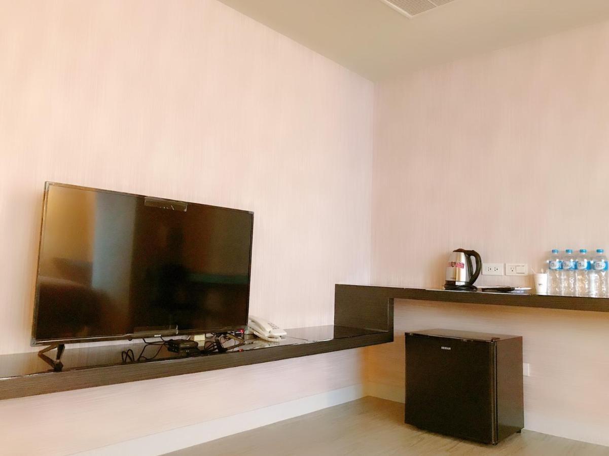 טאיפיי Walker Hotel - Sanchong מראה חיצוני תמונה